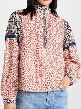 XiRENA Izzie Red and Cream Printed Popover Top
